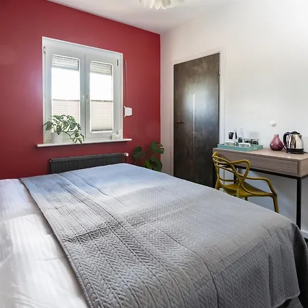 Oda ve Kahvaltı Sarbinowska 4*